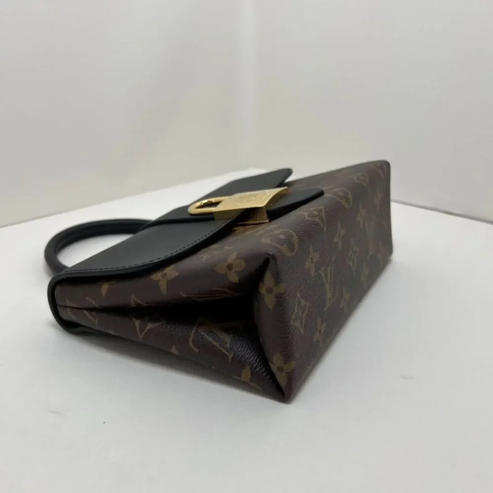 Louis Vuitton Women Pre-Loved Bag Very Good Condition